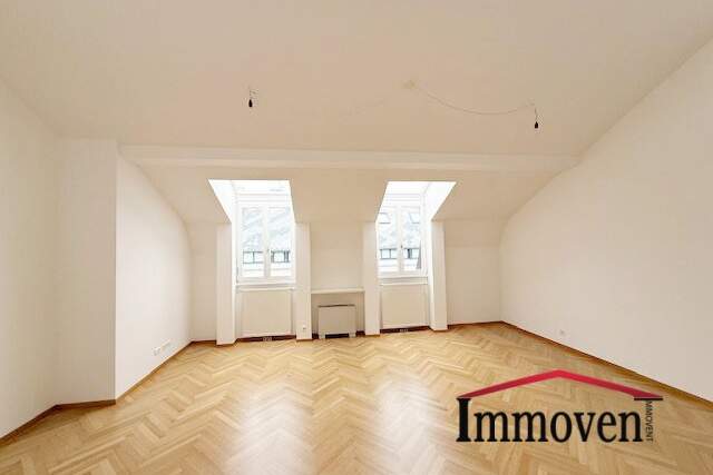 TOPLAGE in Wiener Innenstadt - 3-Zimmer-Dachgeschosswohnung mit Balkon!, Wohnung-miete, 2.660,01,€, 1010 Wien 1., Innere Stadt