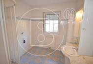 Charmantes, renovierungsbedürftiges Haus in schöner Umgebung!