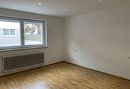 neuwertige 3 Zi-Wohnung +kleiner Gartenanteil