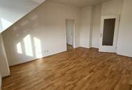 Ganz oben wohnen, ganz groß fühlen - Traumhafte 2-Zimmer-Dachgeschosswohnung Befristet vermietet!