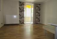 TOP LAGE - NEU RENOVIERTES 4 ZIMMER APARTMENT MIT LOGGIA