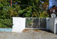 Phänomenaler ebener Villenbaugrund in zentraler Grünruhelage - zwei Bauflächen!