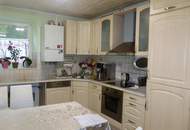 " 3-Zimmer-Wohnung mit Balkon in historischer Villa "