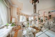 Beeindruckende Villa mit gepflegtem Garten und Pool als Investment