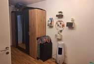 2-Zimmer mit Balkon ab 01.11. – Nähe U1 Kagraner Platz