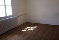 Charmantes Landhaus in Gutenstein, 200m², 8 Zimmer, Garten, renovierungsbedürftig!