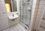 Nur ca. € 3.900 / m² !!! 2 Zimmer DG-Wohnung - Nur 20 Meter zur U3 Station Schweglerstraße !!!