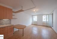 *Ab sofort* Gut geschnittene, hofseitige 2 Zimmer Neubauwohnung mit Loggia