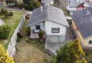 Einfamilienhaus mit eingezäuntem Garten und Garage in absoluter Ruhelage am Waldesrand