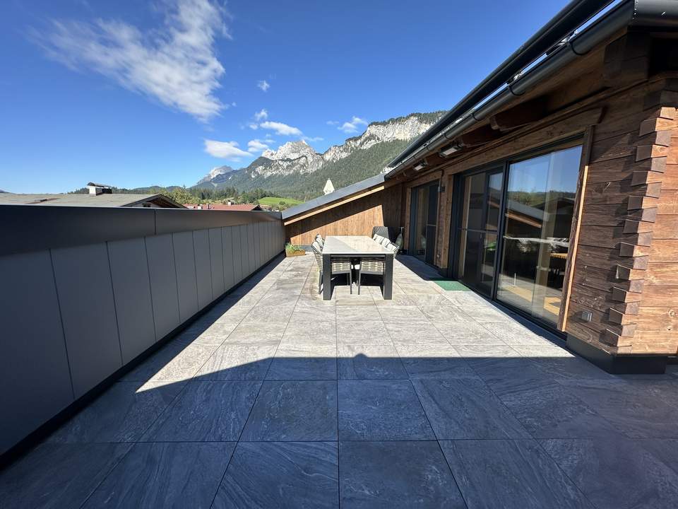 Miete: Maisonette-Dachgeschoss mit Dachterrasse &amp; atemberaubenden Panoramablick, Whirlpool &amp; Sauna