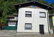 Einfamilienhaus mit Garten, Garage und Balkon