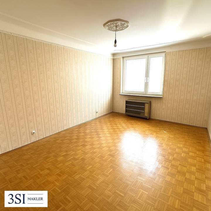 Sanierungsbedürftige 4-Zimmer-Wohnung mit Freiflächen - in Top-Lage des 19. Bezirks