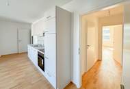 WUNDERSCHÖNE DACHGESCHOSSWOHNUNG *INKL. EINBAUKÜCHE* - SOFORT BEZIEHBAR -