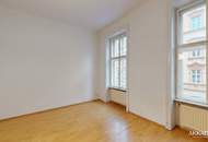 Ruhige Altbauwohnung mit Balkonoption