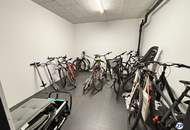 Moderne 4-Zimmer-Dachgeschoßwohnung mit Villencharakter, großem Balkon und Garage am Wienerwald