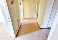 Absolute Grün- und Ruhelage! Gebraucht. Gepflegt. Geliebt! Perfekt aufgeteilte 3-Zimmer + separate Küche / 2 Balkone / Viele Möglichkeiten! Ruhig wohnen, gut leben!