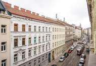 ++H7++ 2-Zimmer Altbau-Wohnung (renovierungsbedürftig), viel Potenzial!