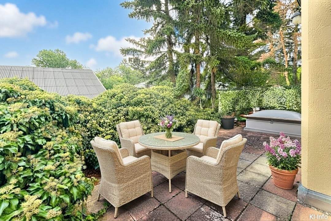 2 Zimmer-Wohnung mit großer Terrasse in Maurer Zentrumslage