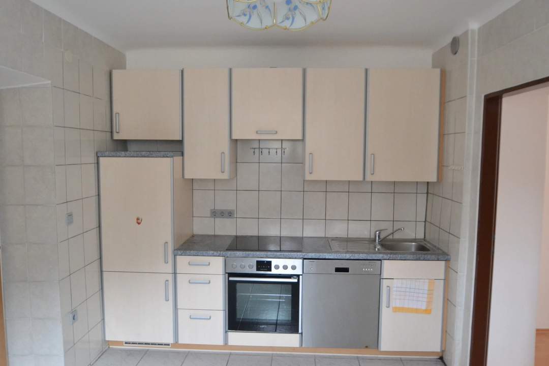 Ruhige Wohnung im Souterrain (Provisionsfrei)