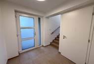 Exklusives Doppelhaushälfte mit sonniger Terrasse, Doppelgarage und Eigengarten!