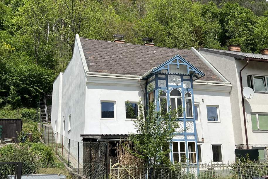 Schlossblick! Charmantes Einfamilienhaus in Gloggnitz am Silbersberg!!, Haus-kauf, 229.000,€, 2640 Neunkirchen