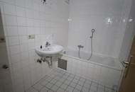 Gemütliche 3-Raum-Wohnung in grüner Ruhelage sorgt für puren Wohngenuss! - Parkplatz im freien und ausgewählte Nachbarschaft inklusive!