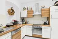 Altbau-Klassiker mit Zukunft – Sichere Kapitalanlage mit Stil in generalsaniertem Haus (Bieterverfahren)