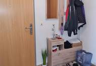 Sonnige, schöne 2 Zimmer Wohnung mit großem Balkon