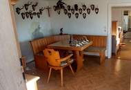 2 große Häuser nebeneinander, Fernblick, angrenzender Wald 7ha optional