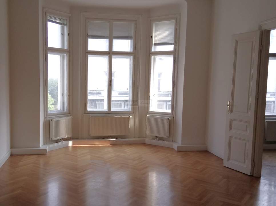 UNBEFRISTET: 5-Zimmer-Altbauwohnung bei Mariahilfer Straße