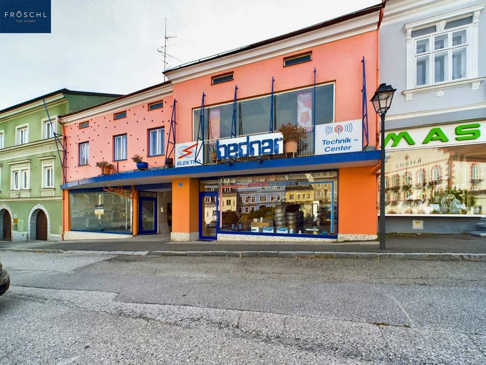 MIETEN Sie Ihre Büro, Verkaufs- od. Praxisfläche am Hauptplatz in Waidhofen a.d. Thaya