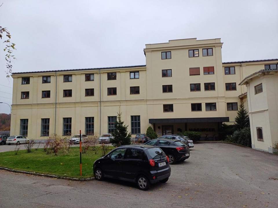 Einzelbüro mit ca. 22m² im 1. OG eines historischen Gebäudes!