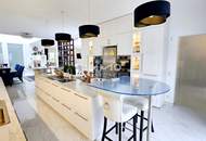 Zeitlose Architektur trifft Großzügigkeit - Designvilla mit Indoor-Pool und Einliegeroption