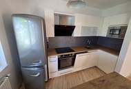 MIETE! Moderne helle Neubauwohnung mit Balkon und Tiefgaragenstellplatz!