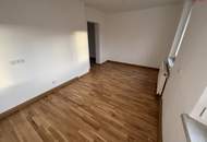 Außergewöhnliche 4-Zimmer-Familienwohnung in idyllischer Grünlage: im letzten Stockwerk mit Weitblick, durchdachter Raumaufteilung und unschlagbarem Preis!