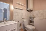 ++KLNB121++ Renovation Opportunity: Well-Located 2-Room Apartment with Airbnb Potential