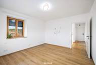 Vielseitige Liegenschaft mit zwei Wohnhäusern, Wirtschaftsgebäuden, Nutzflächen und Wald