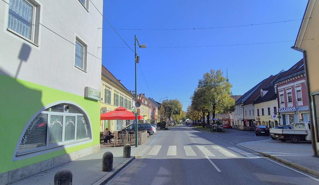 Zinshaus Rendite 8,43%, zentral am Hauptplatz, 7 Wohnungen plus Lokal, voll vermietet