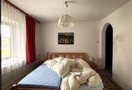 Zweifamilienwohnhaus mit großem Grundstück