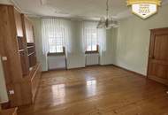 Großzügiges Haus mit Potenzial in guter Lage von Furth bei Göttweig