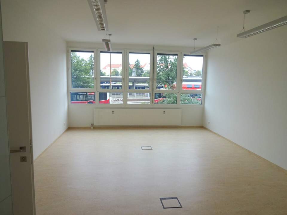 Büro beim Bahnhof Meidling! 106 m² Büro, 2 Zimmer, Top-Ausstattung, 5 Jahre befristet, ab sofort