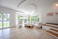 ***NEU*** exklusives Haus mit 2 Eingängen, 2 Wohnküchen, Wellnessbereich, beheizten Pool und viel mehr