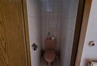 3-Zimmerwohung im obersten Stock - Erstbezug nach Sanierung - unbefristeter Mietvertrag