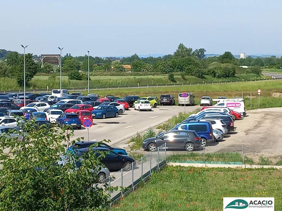 20.000 m² Betriebsbaugrund mit optimaler öffentlicher Verkehrsanbindung