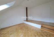 2 Zi- Dachgeschoßwohnung im Altbau