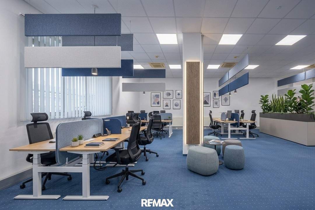 Großraumbüro oder Einzelbüros? Ca. 1.000 m² flexibel teilbar mit Parkplätzen
