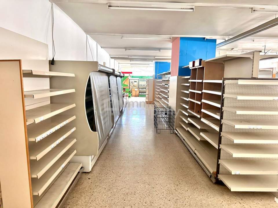 Seltene Gelegenheit nahe Klosterneuburg – vielseitige 390 m² Gewerbefläche mit Potenzial!