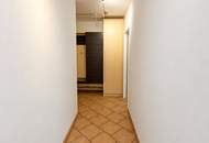 Großzügige 4-Zimmer-Wohnung mit Loggia, Pool und Wellnessangebot in 1100 Wien