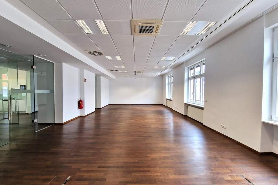 Variable Bürofläche in Bestlage!! - U3 Nähe!! 5.OG!! Raucherbalkon!! Fernwärme, Gewerbeobjekt-miete, 17.606,89,€, 1070 Wien 7., Neubau