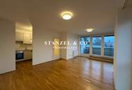 SONNIGES &amp; MODERNES TERRASSENDACHGESCHOSS